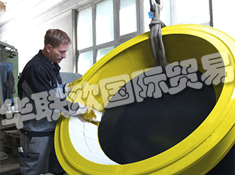 KALENBORN,工業(yè)磨損保護專家。  　　1921年：公司成立  　　第一本手冊Schmelzbasalt9月7日，Schmelzbasalt AG在Linz am Rhein成立，這是由CompagnieGénéraleduBasalte和Basalt AG組建的合資企業(yè)。